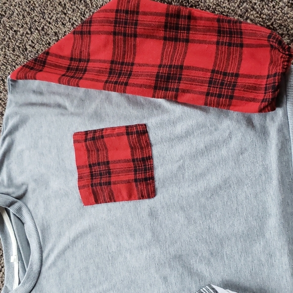 Top - Picture 2 of 3